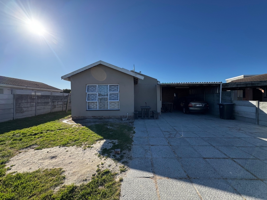 3 Bedroom Property for Sale in Stratford Green Western Cape